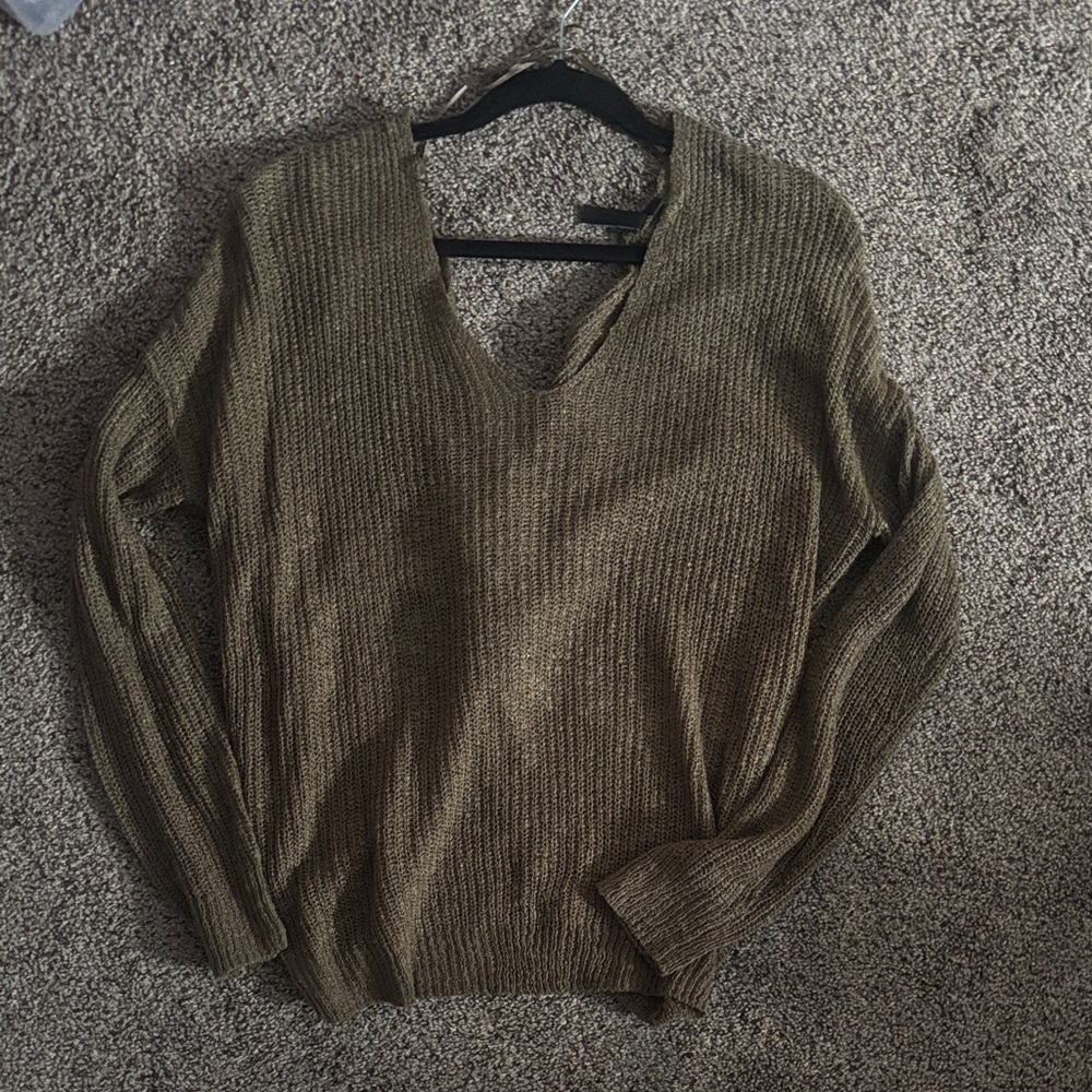 moon & madison V-Neck Twist Back Sweater